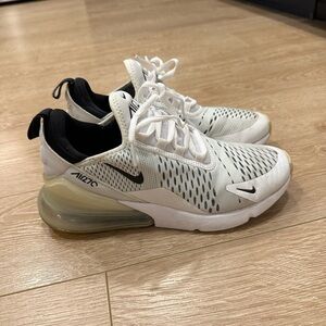 Nike Air Max 270
